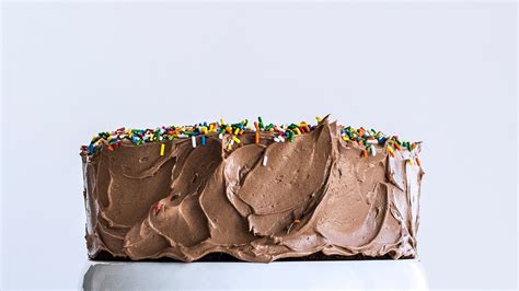 3-chocolate-cake-recipes-you-need-in-your-life-bon image