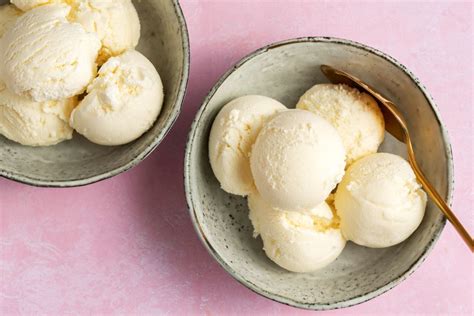 easy-vanilla-ice-cream-recipe-no-cooking-required-the image