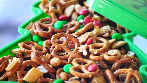 christmas-snack-mix-recipe-snack-mix-recipes-for image