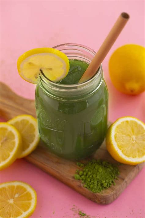 homemade-matcha-lemonade-recipe-mind-over-munch image