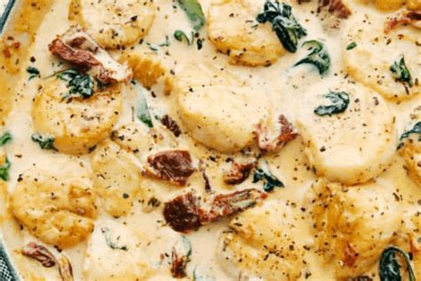 amazing-creamy-tuscan-garlic-scallops-the-recipe-critic image