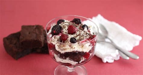 10-best-berry-trifle-frozen-berries-recipes-yummly image