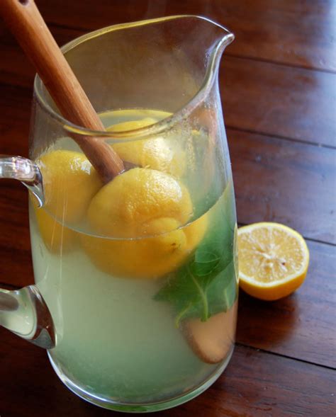 lemon-ginger-and-basil-iced-tea-for-detox-paleo-grubs image