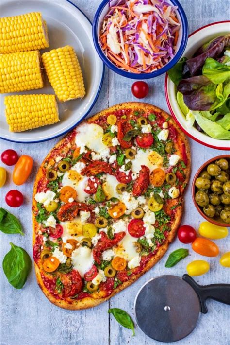 easy-naan-pizza-hungry-healthy-happy image