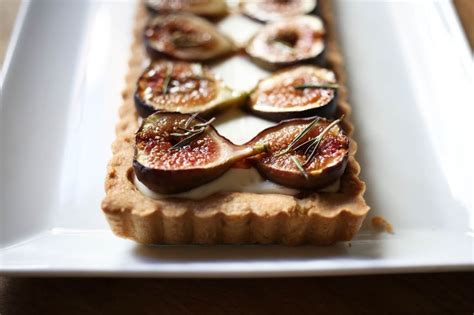roasted-fig-tart-with-honey-and-mascarpone image