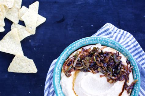 mexican-hummus-hummus-with-saut-chiles-or-chiles image