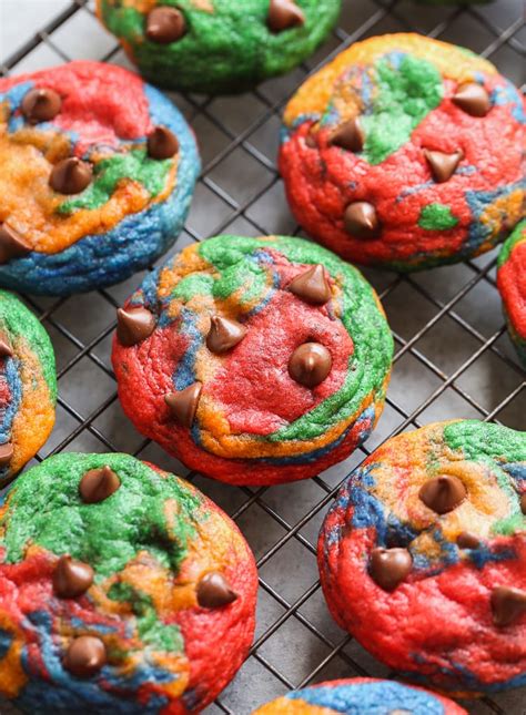 rainbow-chocolate-chip-cookies-an-easy-rainbow image
