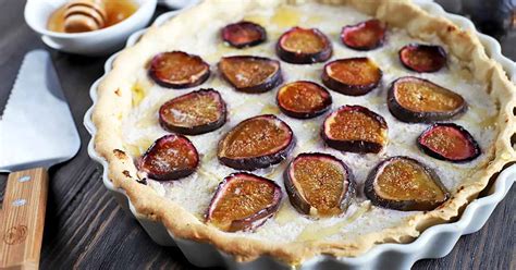 fresh-fig-tart-with-ricotta-filling-a-dreamy-summer image