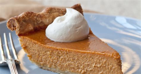 ultimate-pumpkin-pie-with-rum-whipped-cream image