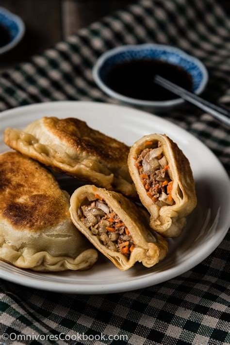 chinese-beef-meat-pie-xian-bing-牛肉馅饼-omnivores image