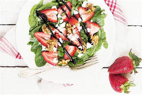 spinach-strawberry-salad-with-goat-cheese image