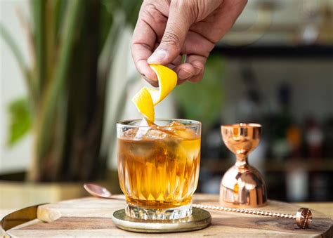 best-cognac-old-fashioned-recipe-how-to-make-old image