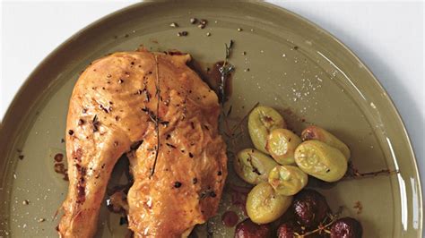 chicken-with-roasted-grapes-and-shallots-recipe-bon image