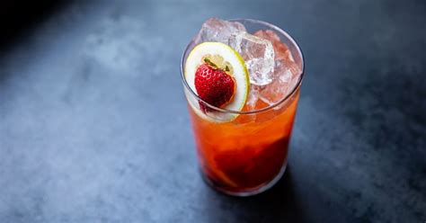 12-easy-amaro-cocktail-recipes-to-drink-all-year image