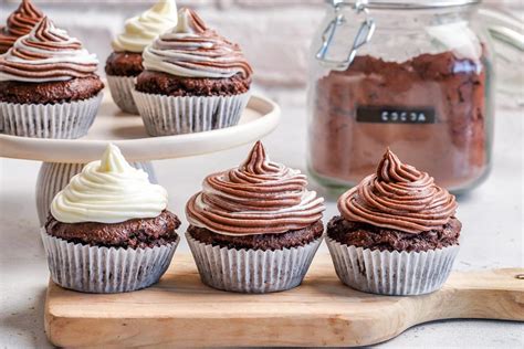 keto-chocolate-cupcakes-with-cream-cheese-frosting image