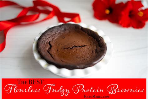 the-best-flourless-fudgy-protein-brownies-maria image