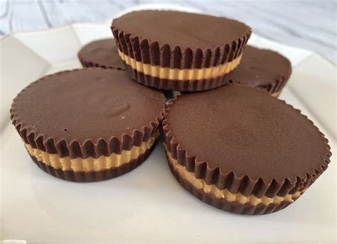 dark-chocolate-peanut-butter-cups-the-art-of-food-and image