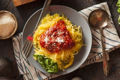 spaghetti-squash-with-simple-marinara-sauce-easy image