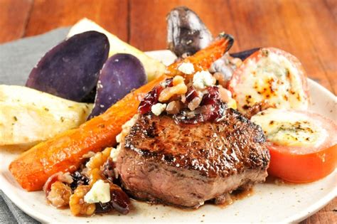 sirloin-steak-and-autumn-hash-recipe-home-chef image