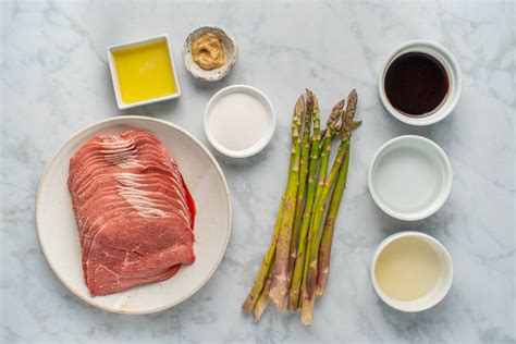 aspara-nikumaki-beef-and-asparagus-rolls-recipe-the image