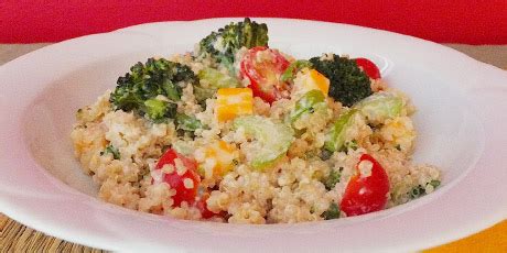 quinoa-salad-with-creamy-tahini-dressing-food image