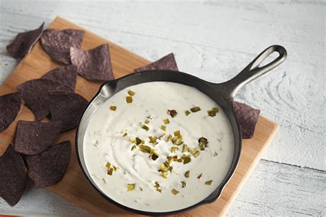 green-chile-queso-recipe-mission-foods image