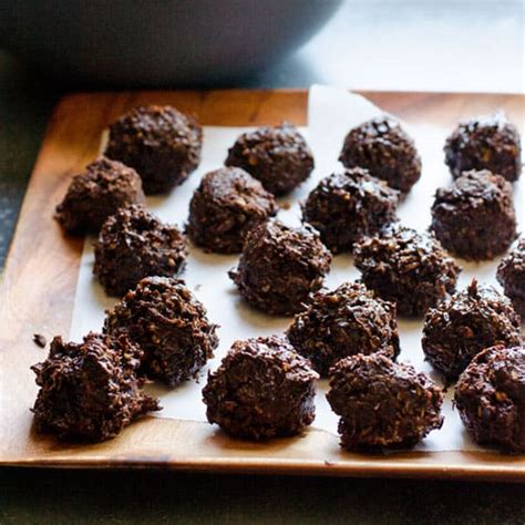 healthy-chocolate-coconut-balls-easy-no-bake-treats image