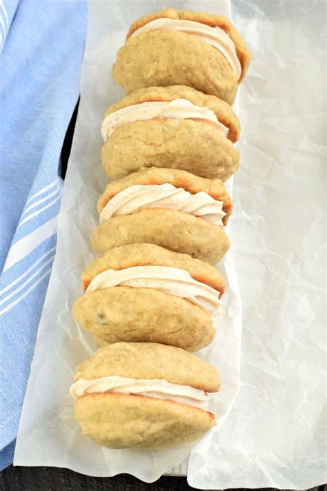 banana-cookies-whoopie-pies-recipe-shugary-sweets image