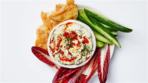 this-rich-and-smoky-zucchini-dip-is-the-best-thing-to image