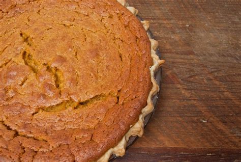 how-to-make-the-fluffiest-pumpkin-pie-that-susan image
