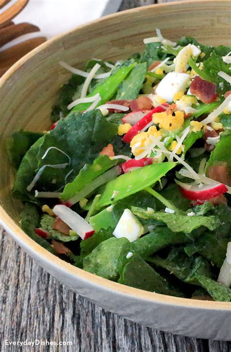 baby-green-salad-recipe-with-bacon-and-egg image