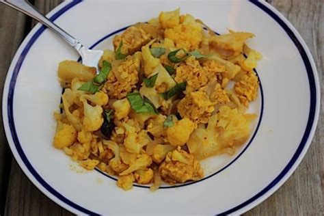 curried-cauliflower-and-tempeh-bowl-eating-bird-food image