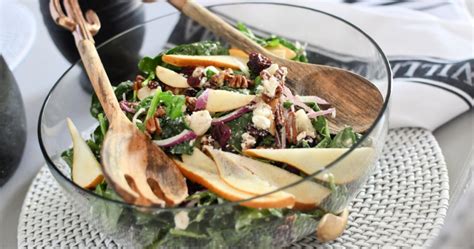 best-ever-pear-spinach-salad-with-pecans-goat-cheese image