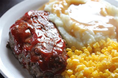 glazed-meatloaf-with-mushrooms-for-two-cullys image