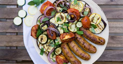 grilled-chicken-sausages-and-vegetables-slender image
