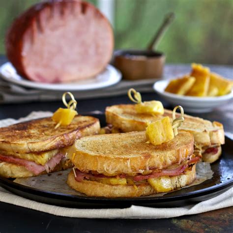 pepper-jelly-hawaiian-grilled-cheese image