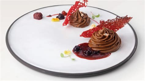 wicked-chocolate-mousse-unilever-food-solutions image