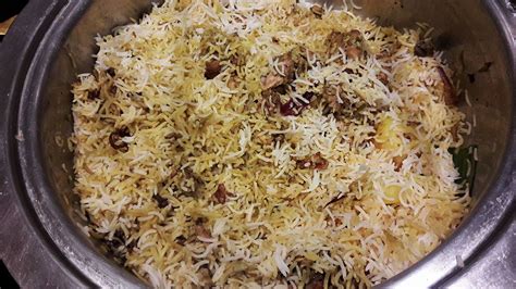 kashmiri-yakhni-pulao-with-chicken-recipe-by-archanas-kitchen image