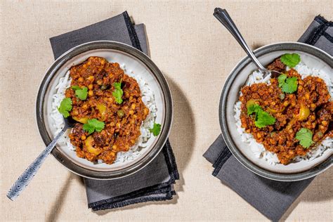 this-vegan-picadillo-recipe-made-with-lentils-is-warm image