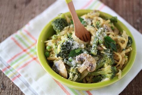 one-pot-vegetarian-pasta-primavera-recipe-from-oh image