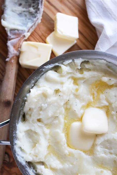 how-to-make-the-best-mashed-potatoes-ever-the image