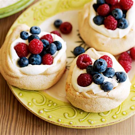 mini-meringues-with-cream-and-fresh-fruit image
