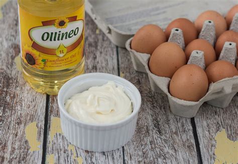 homemade-mayonnaise-easy image