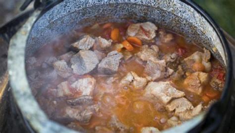 camp-cooking-3-hearty-camp-stews-and-soups-for-fall image