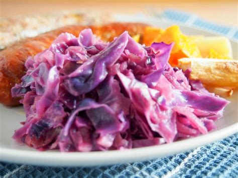 german-red-cabbage-with-apples-rotkohl-carolines-cooking image