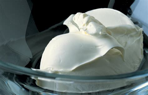 mascarpone-nutmeg-ice-cream-recipes-delia-online image