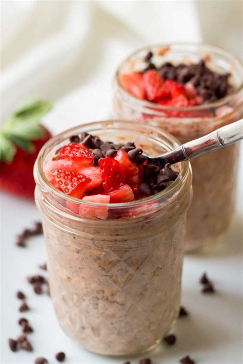 strawberry-overnight-oats-2-ways-family-food-on-the image