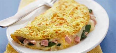 french-omelette-recipe-incredible-egg image