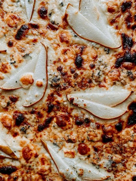 pear-and-blue-cheese-pizza-whip-wander image