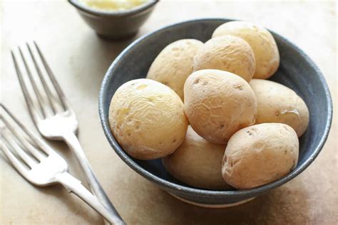 salt-potatoes-barefeet-in-the-kitchen image